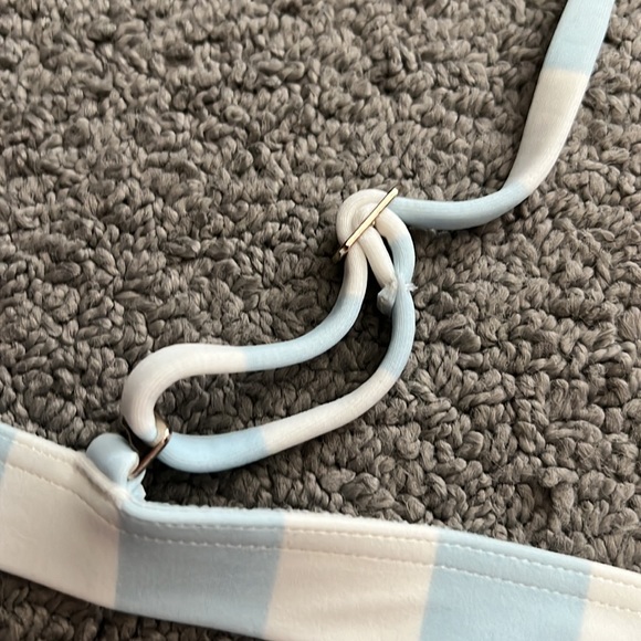 Hollister Bikini top size small - Picture 2 of 4